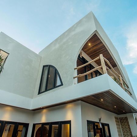 Good Day Villas Lembongan Exterior photo